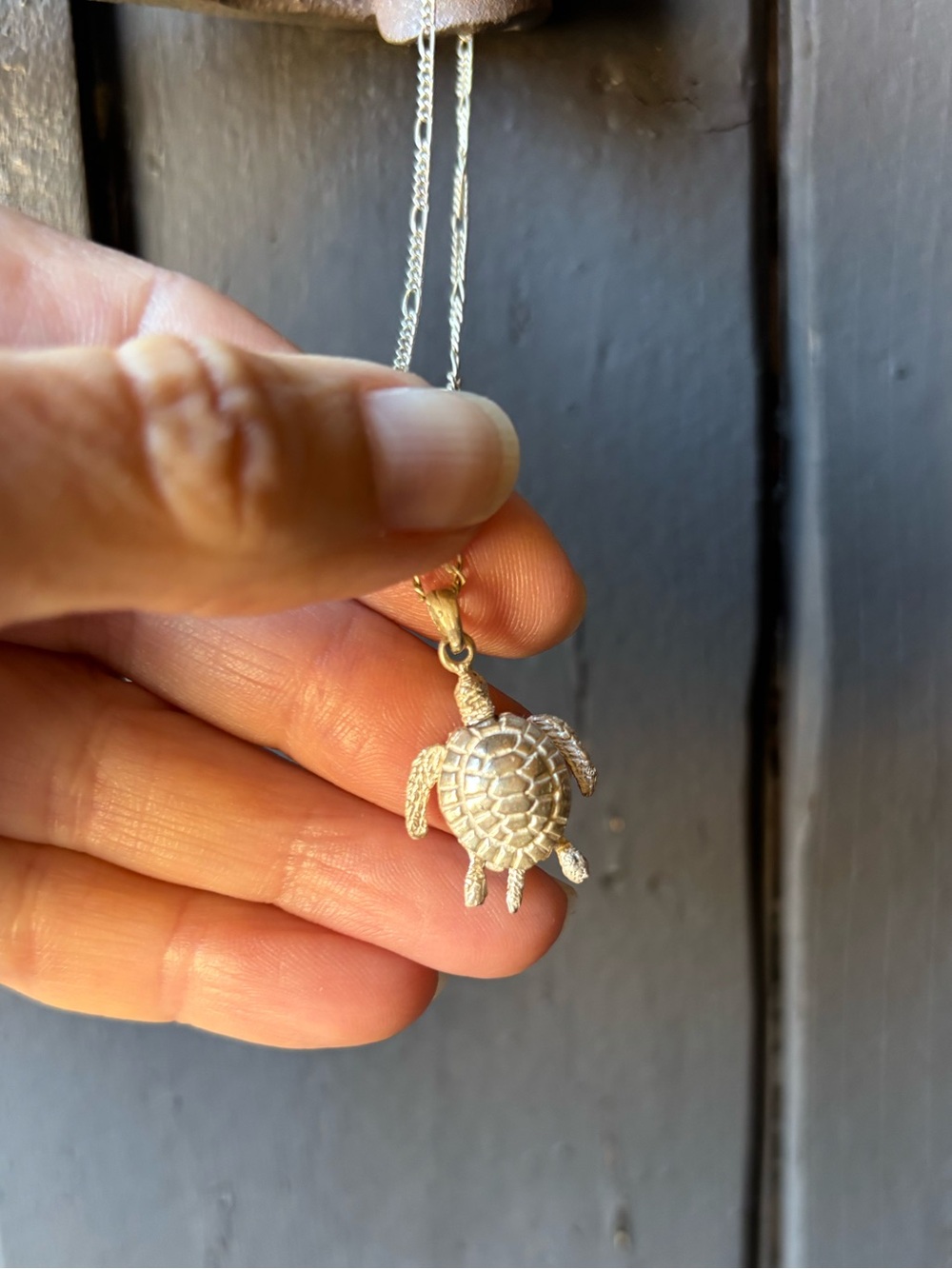 Vintage Sterling Silver Sea Turtle Pendant Necklace - Picture 4 of 13